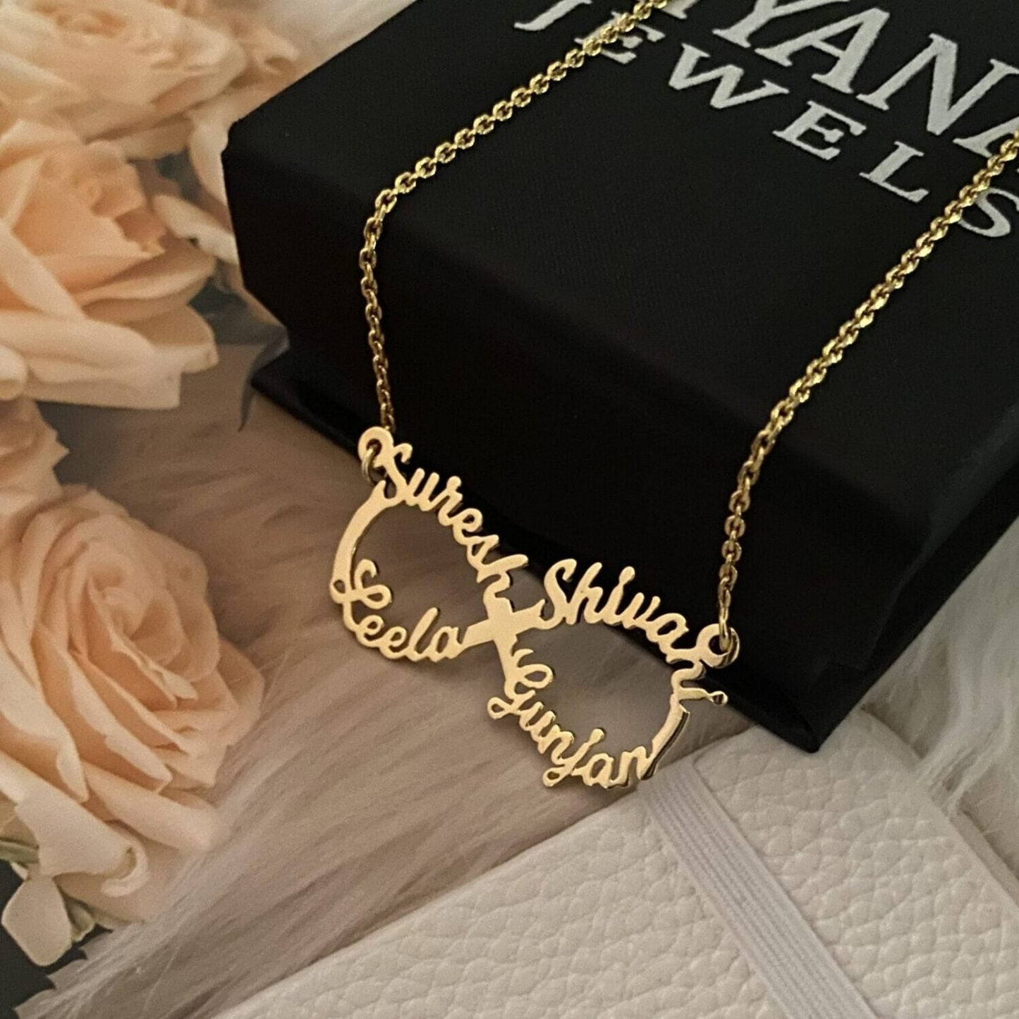 Infinity Necklace with 4 Names 3